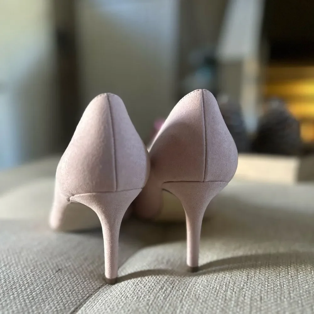Justfab Pretty in Pink - Suede Pumps
Size 9W
Wide Width - Picture 4 of 6